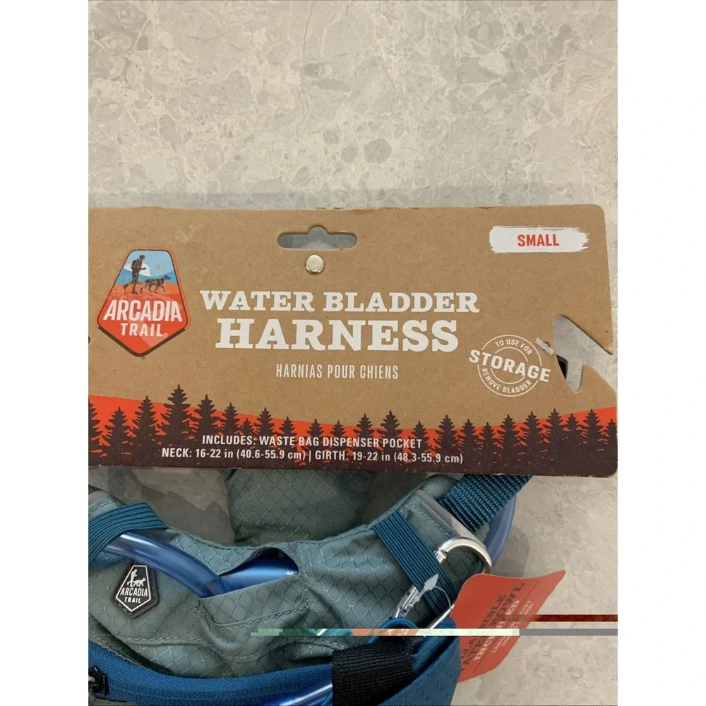 Arcadia Trail Water Bladder Harness For Dogs Green Size Small w/Collapsible Bowl